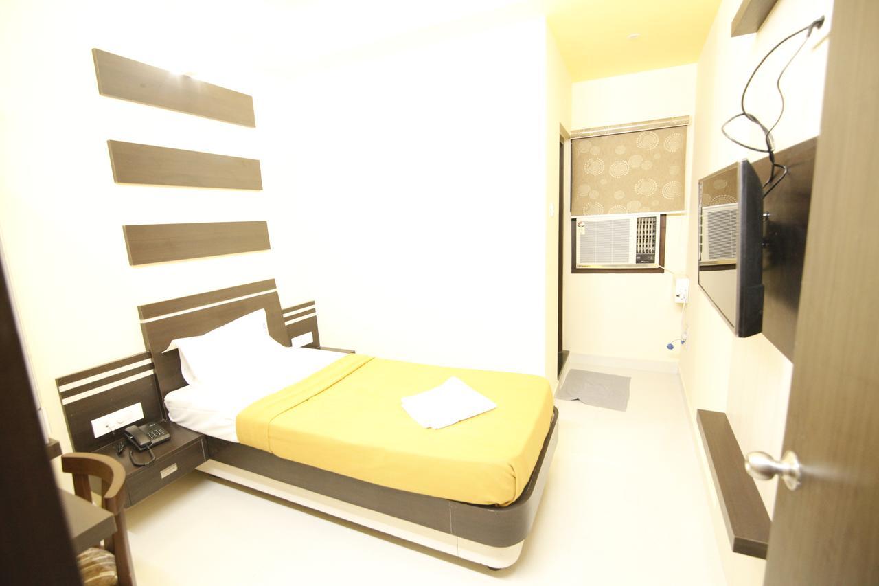 Hotel Kasi Inn Tańdźawur Zewnętrze zdjęcie
